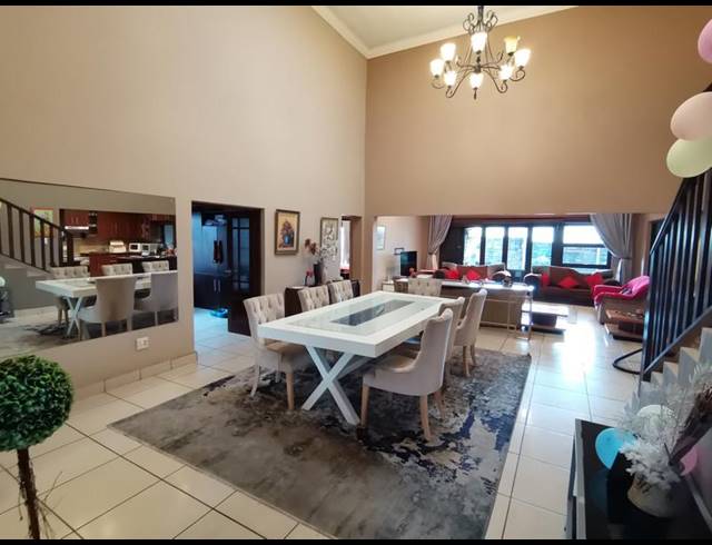 4 BEDROOM TOWNHOUSE FOR SALE IN VANDERBIJLPARK SW 5